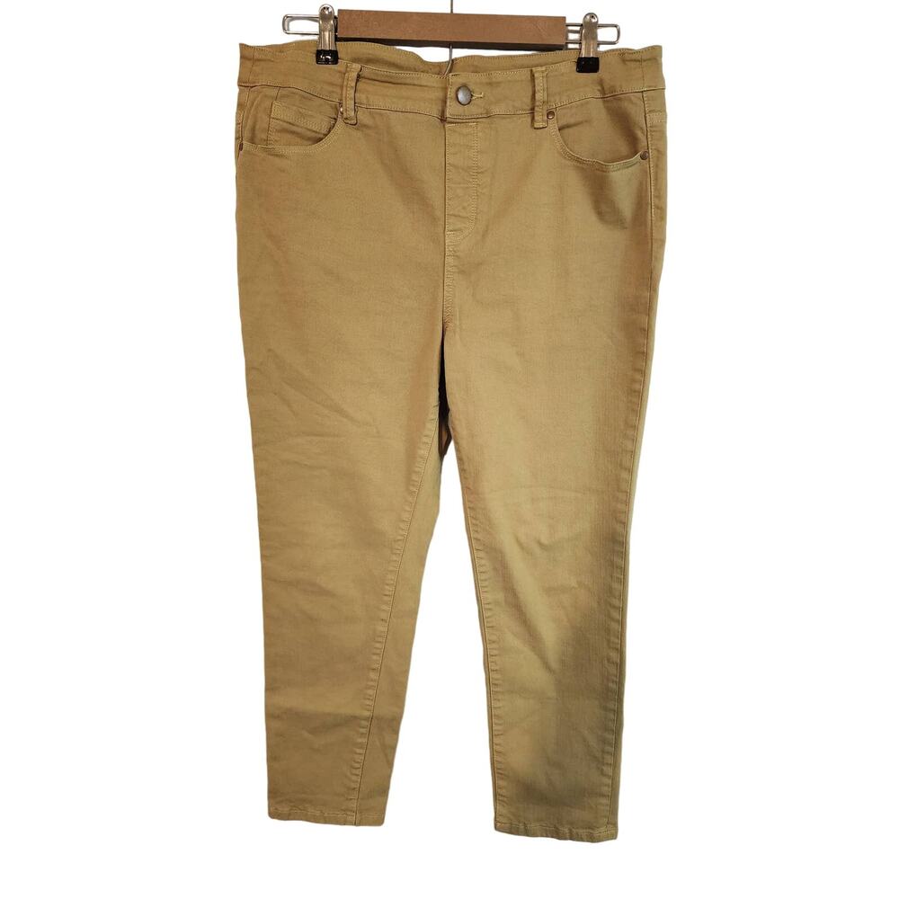 Soft Surroundings Straight Leg Pants in Khaki